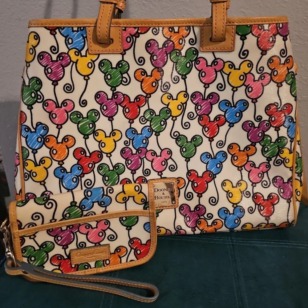 DOONEY & BOURKE COLETTE DISNEY BALLOONS 10TH ANNIVERSARY LIMITED BAG & WRISTLET!